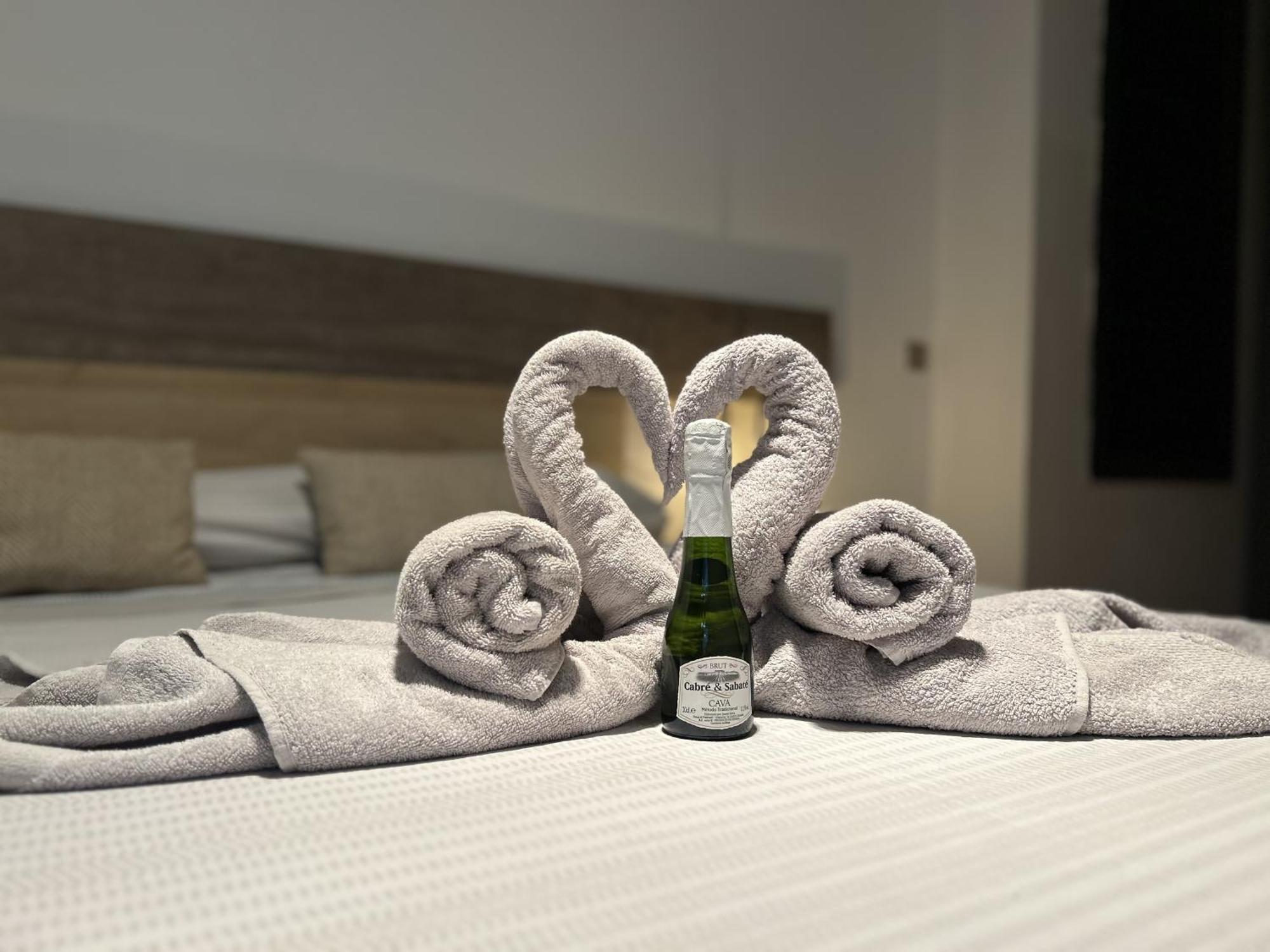 Lujo A Tu Alcance Con Spa Y Garaje Pleno Centro Huelva Esterno foto